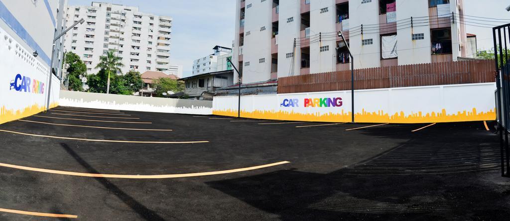 A18 Nonthaburi Exterior foto